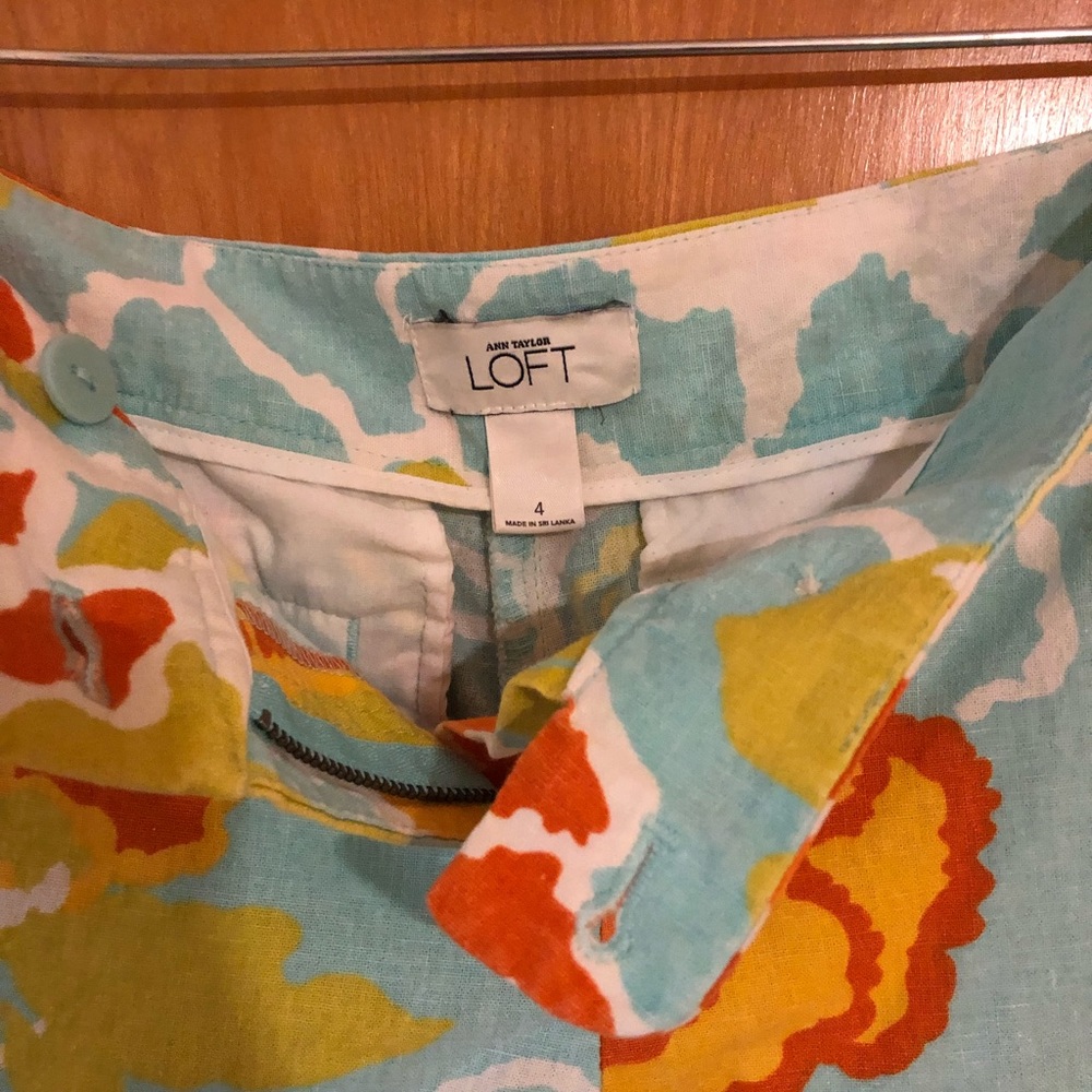 Ann Taylor Loft shorts - Picture 2 of 2